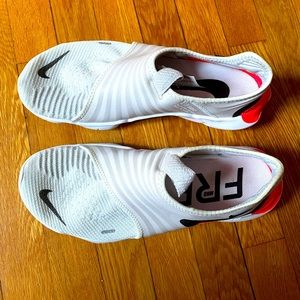 NEW!! Nike Free RN Flyknit 3.0